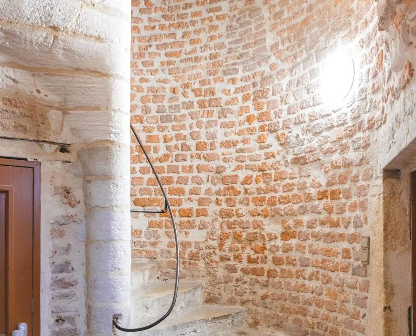 Plongez Dans L'Histoire Du Centre-Ville - Le Refuge Medieval - 3 Etoiles Bourg-en-Bresse Lägenhet